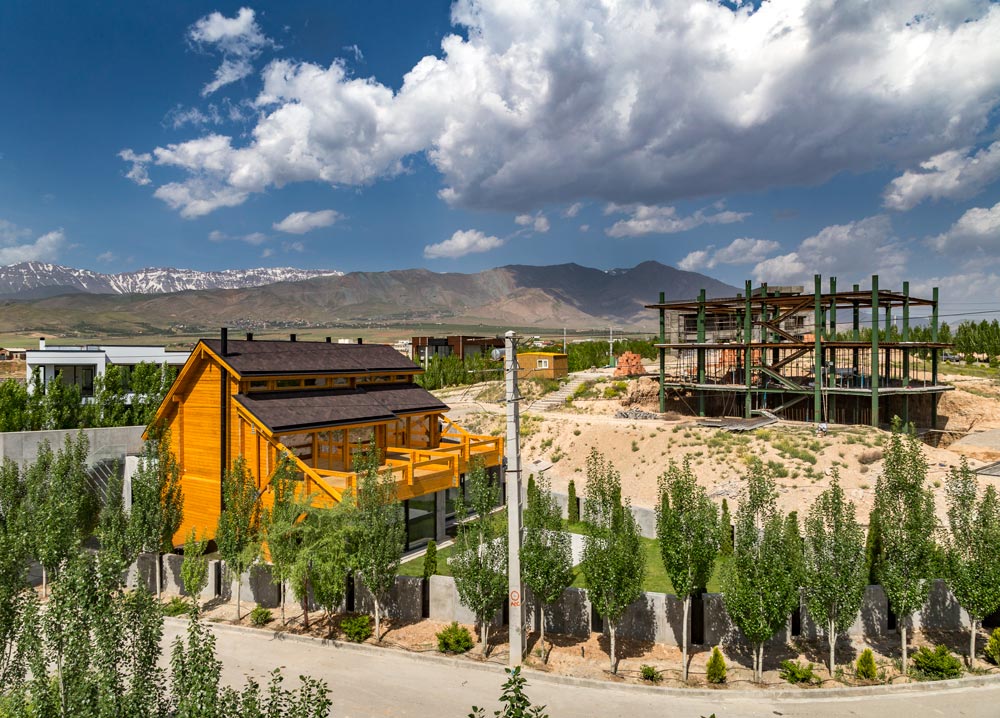 Photo: Parham Taghioff