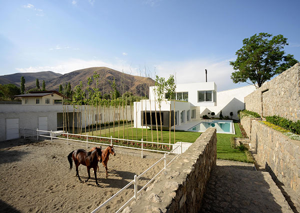 A house in memory of Rustam