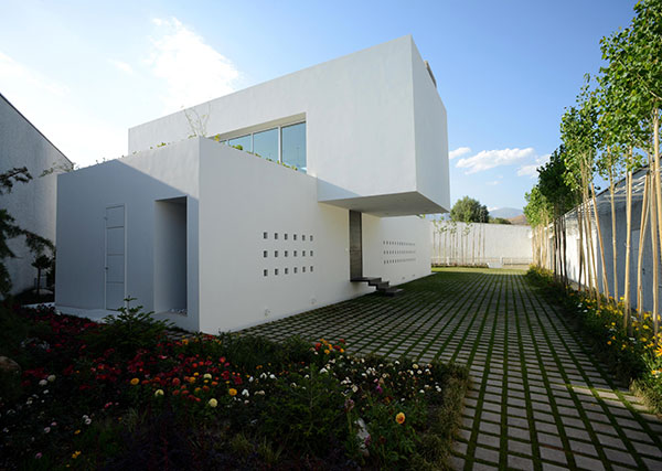 A house in memory of Rustam