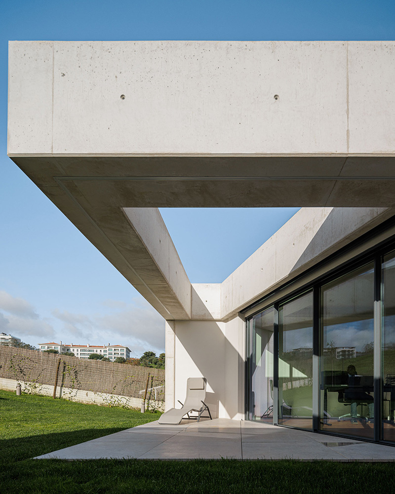 Concrete 11 Villa