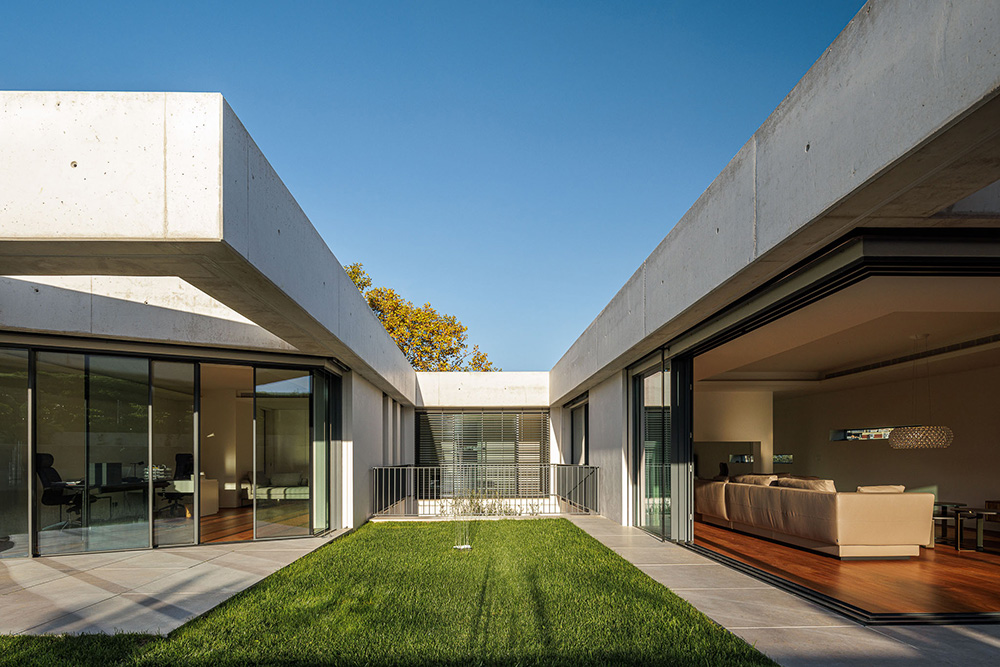 Concrete 11 Villa