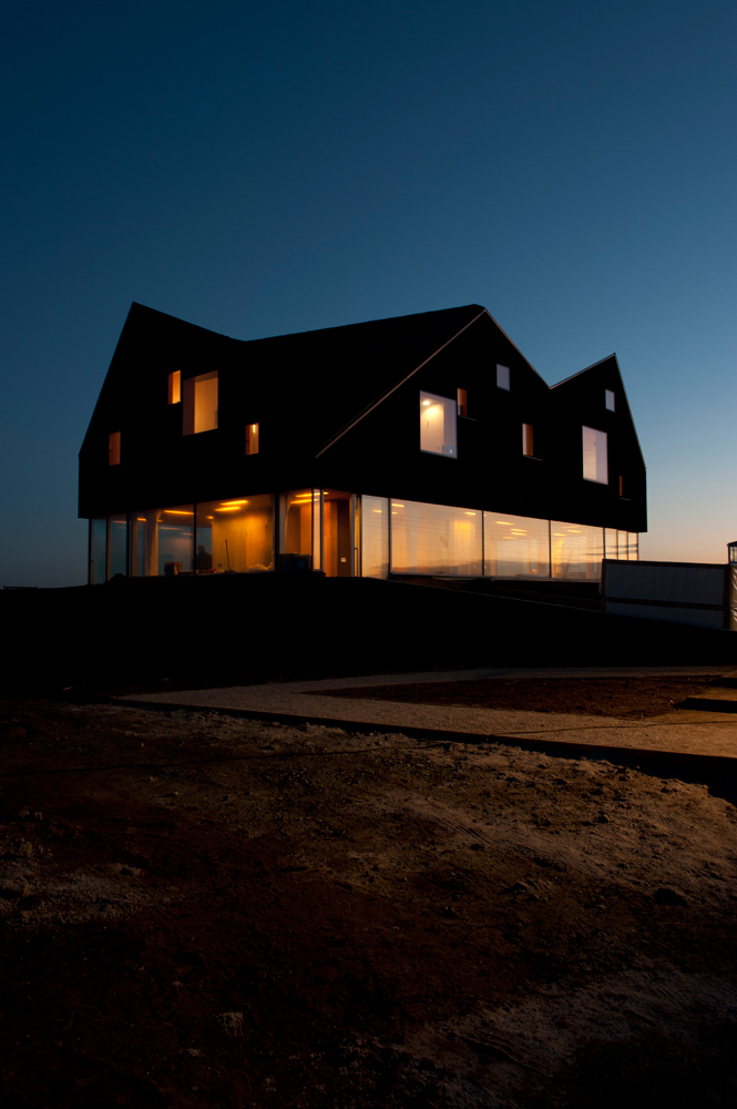 Dune House, Jarmund