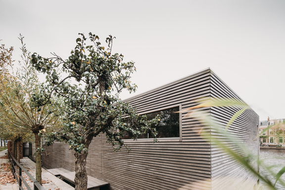 Energy Neutral Floating Villa 