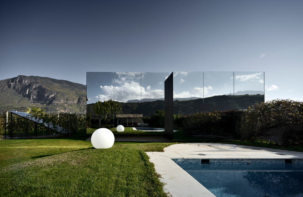 Mirror Villa 