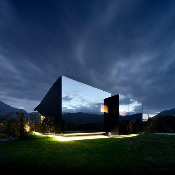 Mirror Villa 