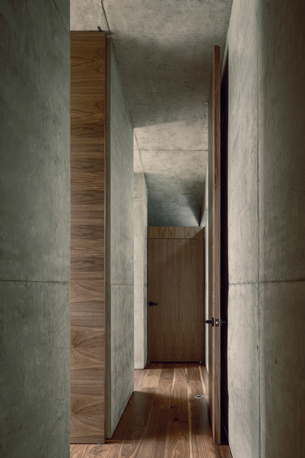 The Hill in front of the Glen