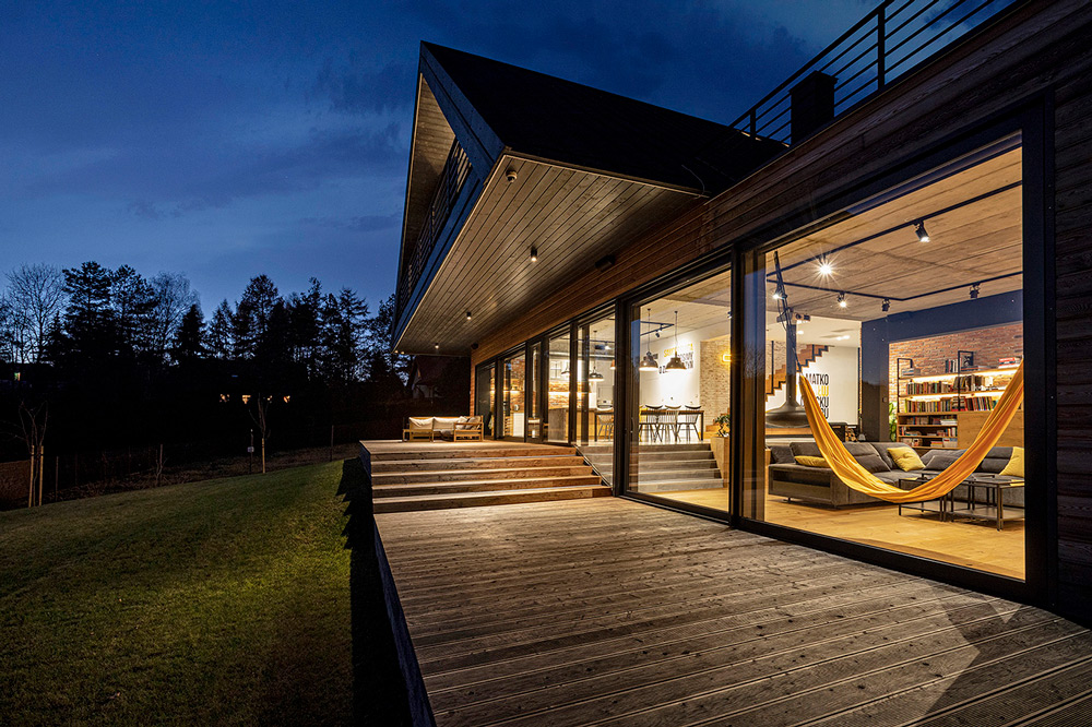 The Lesser Polish Eaves Villa 