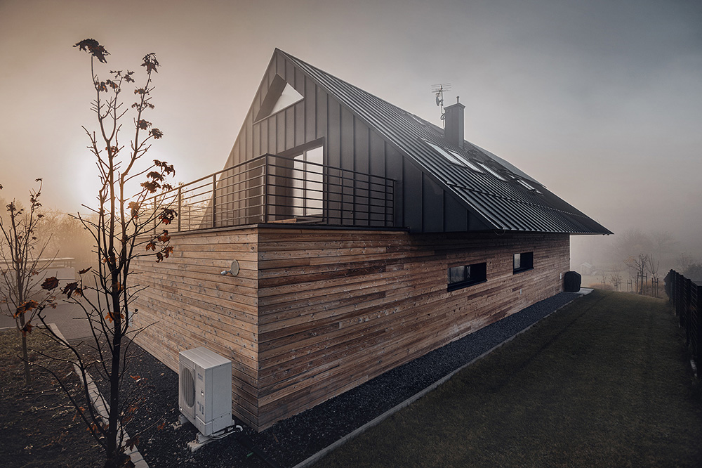 The Lesser Polish Eaves Villa 