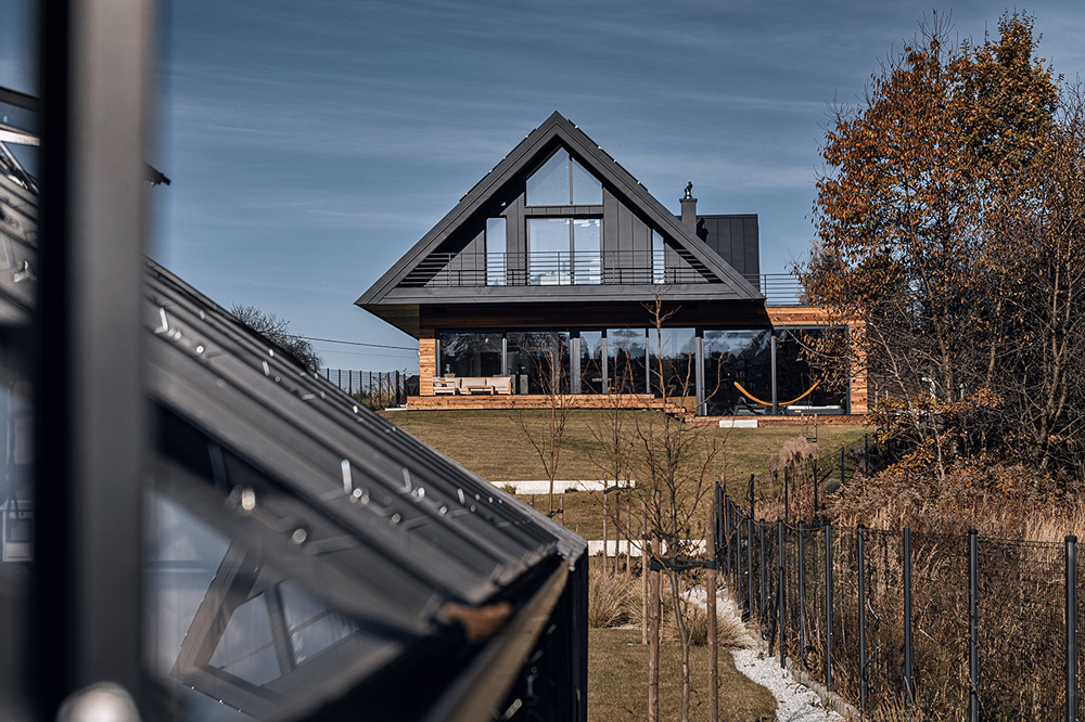 The Lesser Polish Eaves Villa 