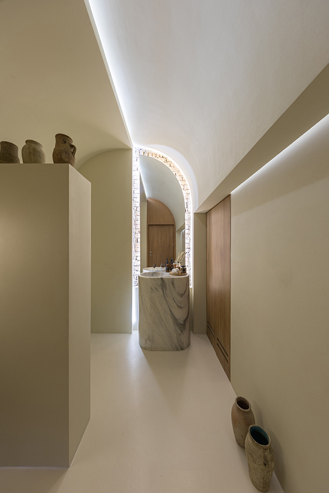 Villa Past And Present 