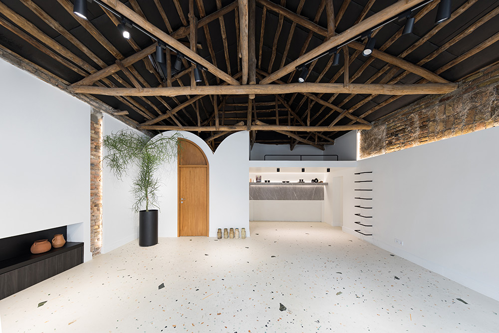 Villa Past And Present 