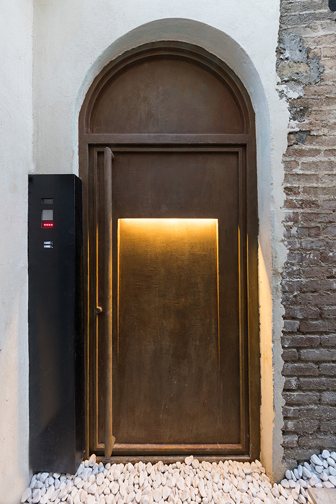 Villa Past And Present 