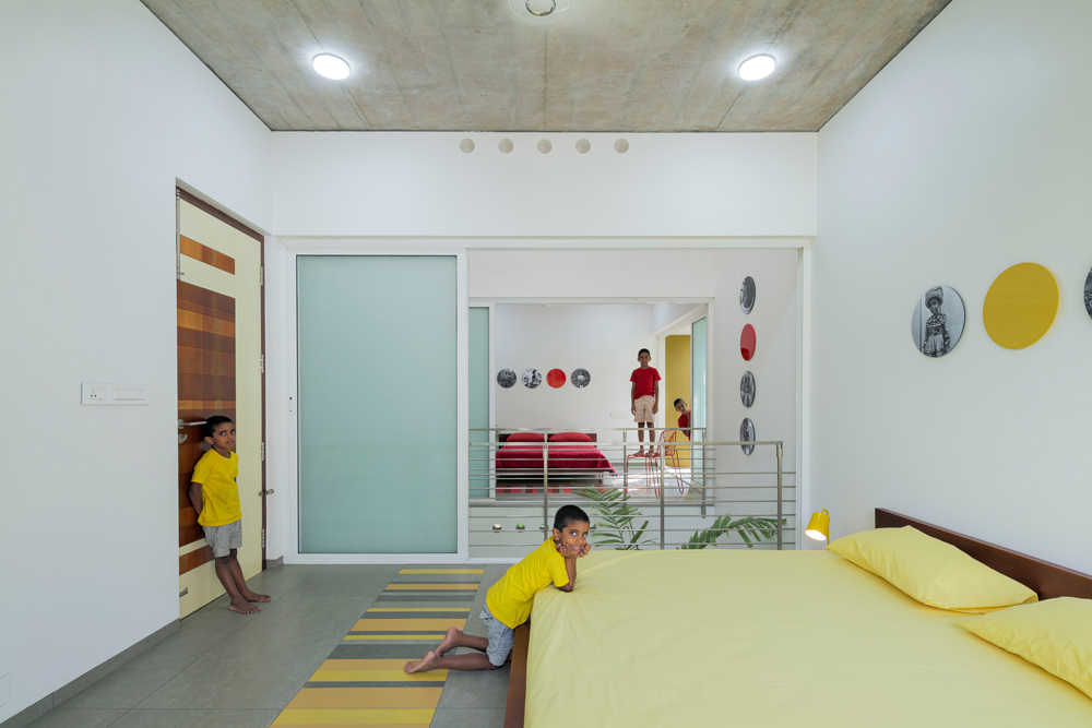 Villa That Rains Light