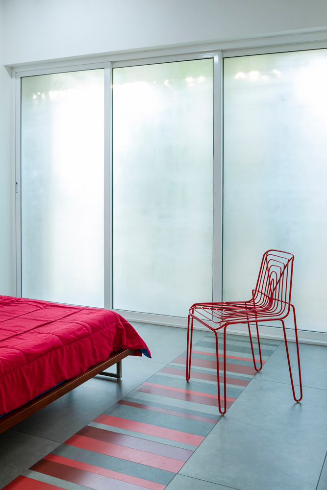 Villa That Rains Light